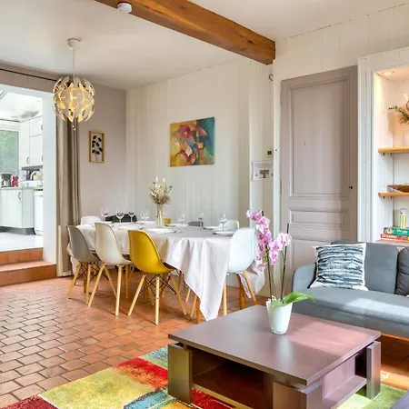 Agapanthes Jolie Maison De A Avec Exterieur Terrasse Dom wakacyjny *