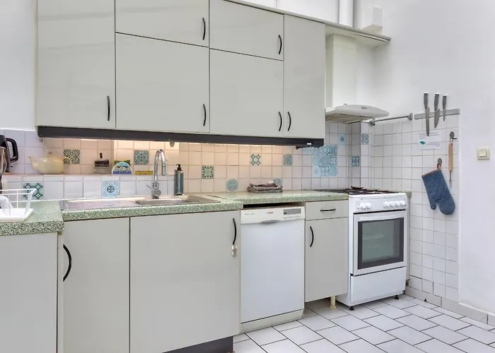 Agapanthes Jolie Maison De A Avec Exterieur Terrasse *