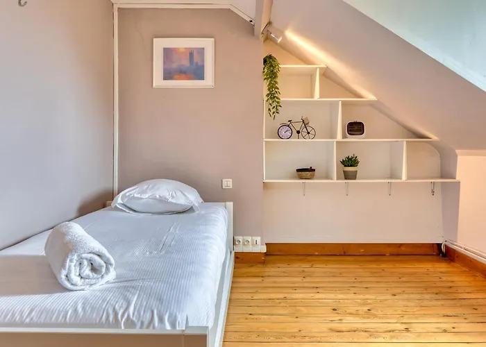 Agapanthes Jolie Maison De A Avec Exterieur Terrasse Dom wakacyjny Rouen