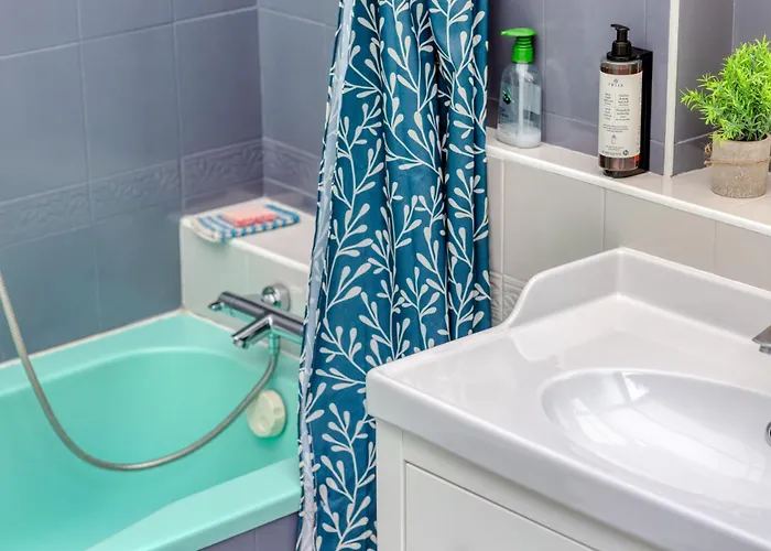 Dom wakacyjny Agapanthes Jolie Maison De A Avec Exterieur Terrasse Rouen